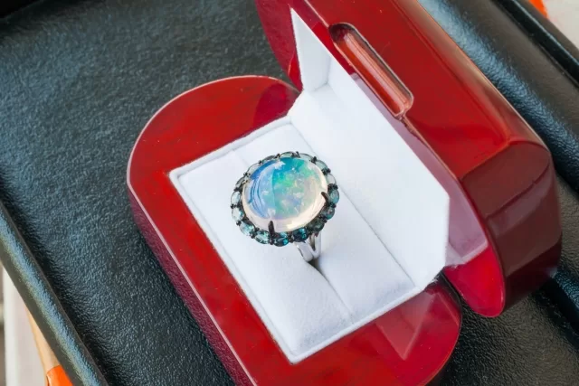 ウォーターオパールのお手入れ